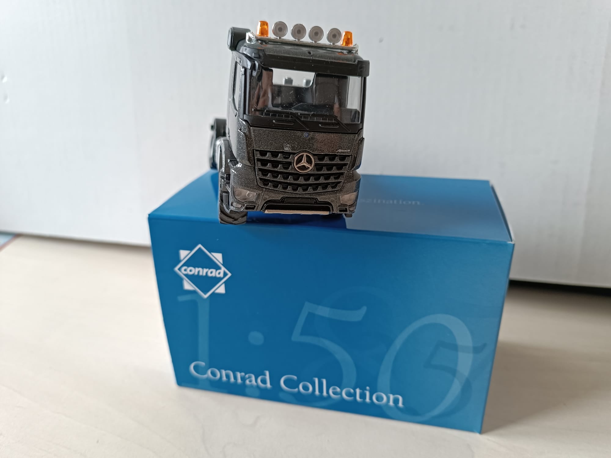 MERCEDES BENZ AROCS Stream Space - Conrad 78246/0 EUR 165,00 - FR MERCEDES BENZ AROCS Stream Space - Conrad 78246/0 EUR 165,00 - FR