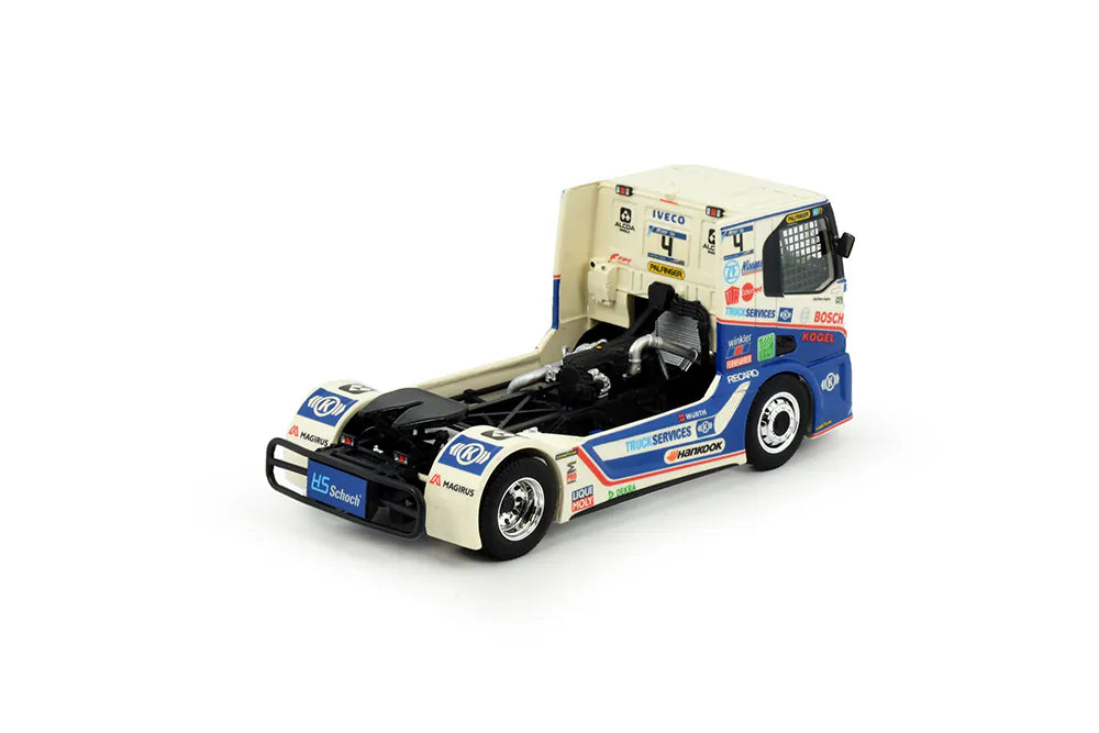 83212 Iveco S-Way Race TRUCK Neu und OVP