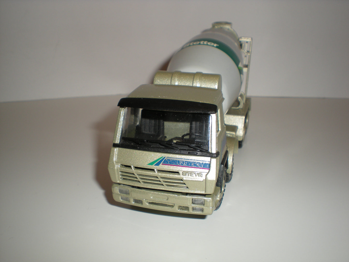 3464 Steyr 4-achs Betonmischer