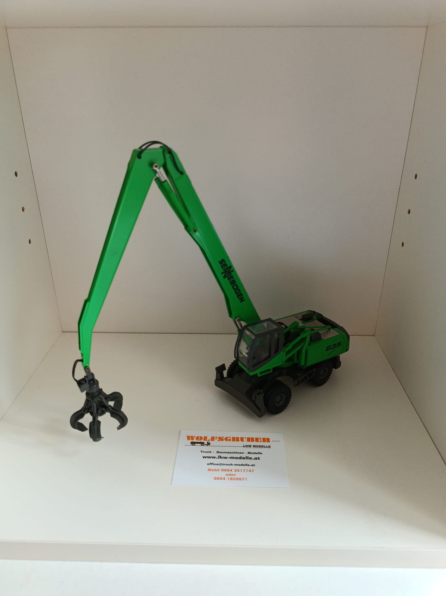 2845 Sennebogen 835