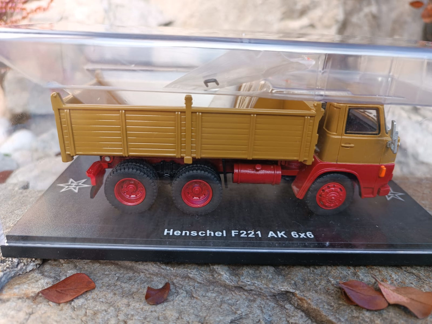 G0003520 Henschel F221