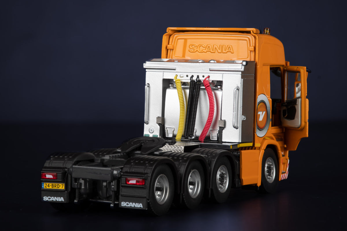 32-0121 Scania R v.d.Vlist