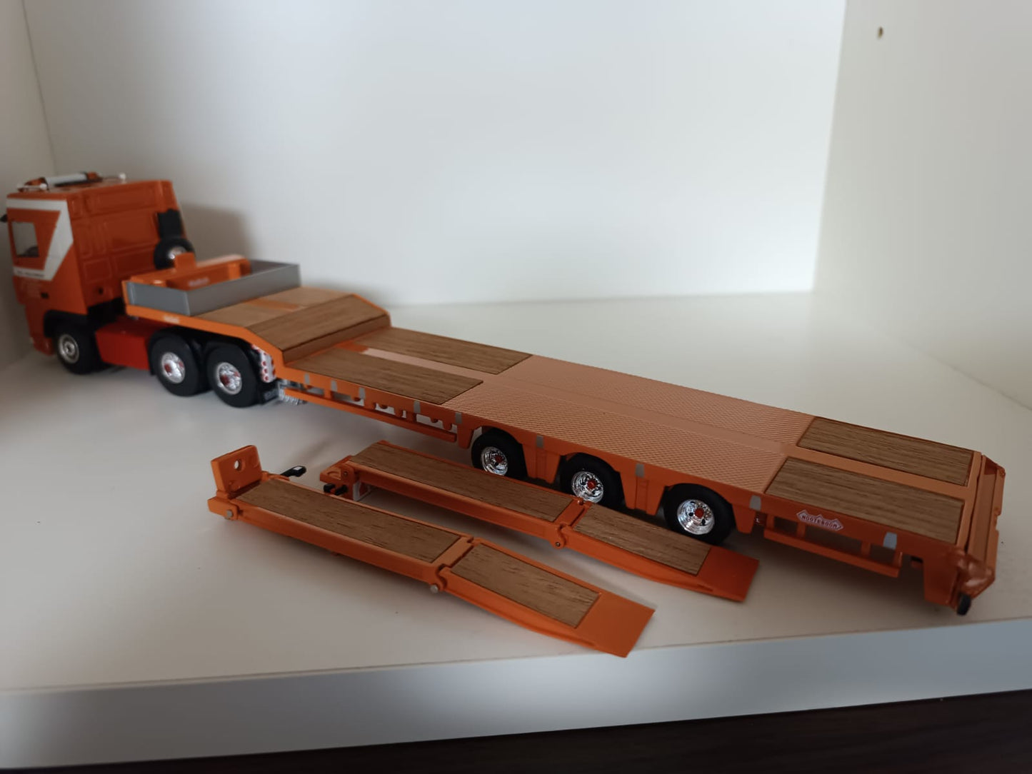 Gänger 01  - DAF 95  XF 3-achs   GÄNGER Sondermodell